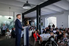 Magyar Péter: Ne hagyjuk, hogy cinikusan a nők arcába nevessenek, hogy nőügyekkel nem foglalkozunk