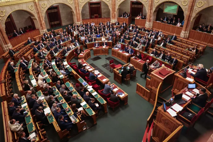 Orbán Viktor a testvére vízumbizniszéről: Forduljon a rendőrséghez